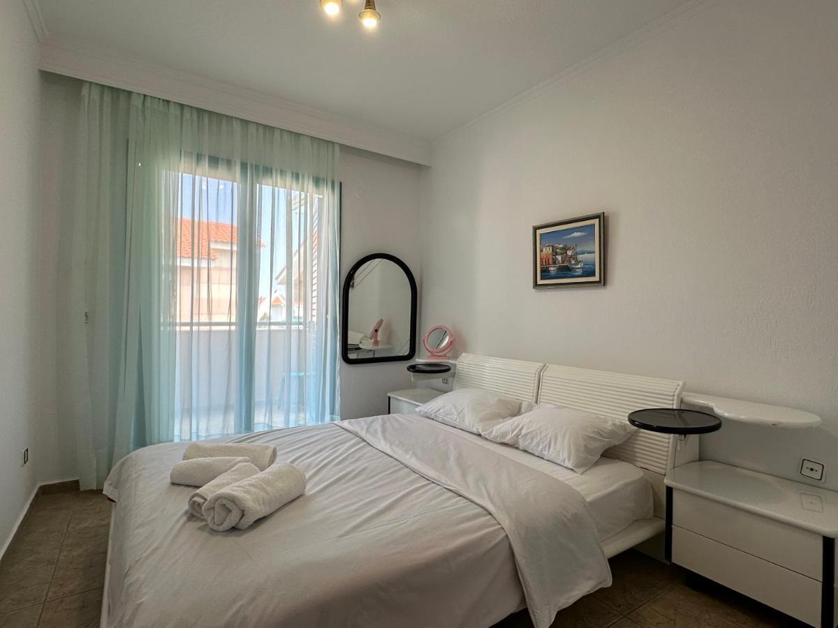 Emerald Seaside Apartment In Pefkohori Пефкохори Экстерьер фото
